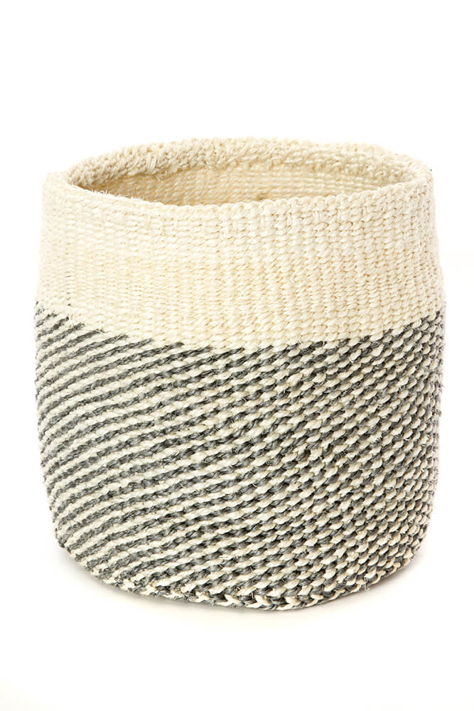 Swahili African Modern Set of Three Gray and Cream Twill Sisal Nesting Baskets